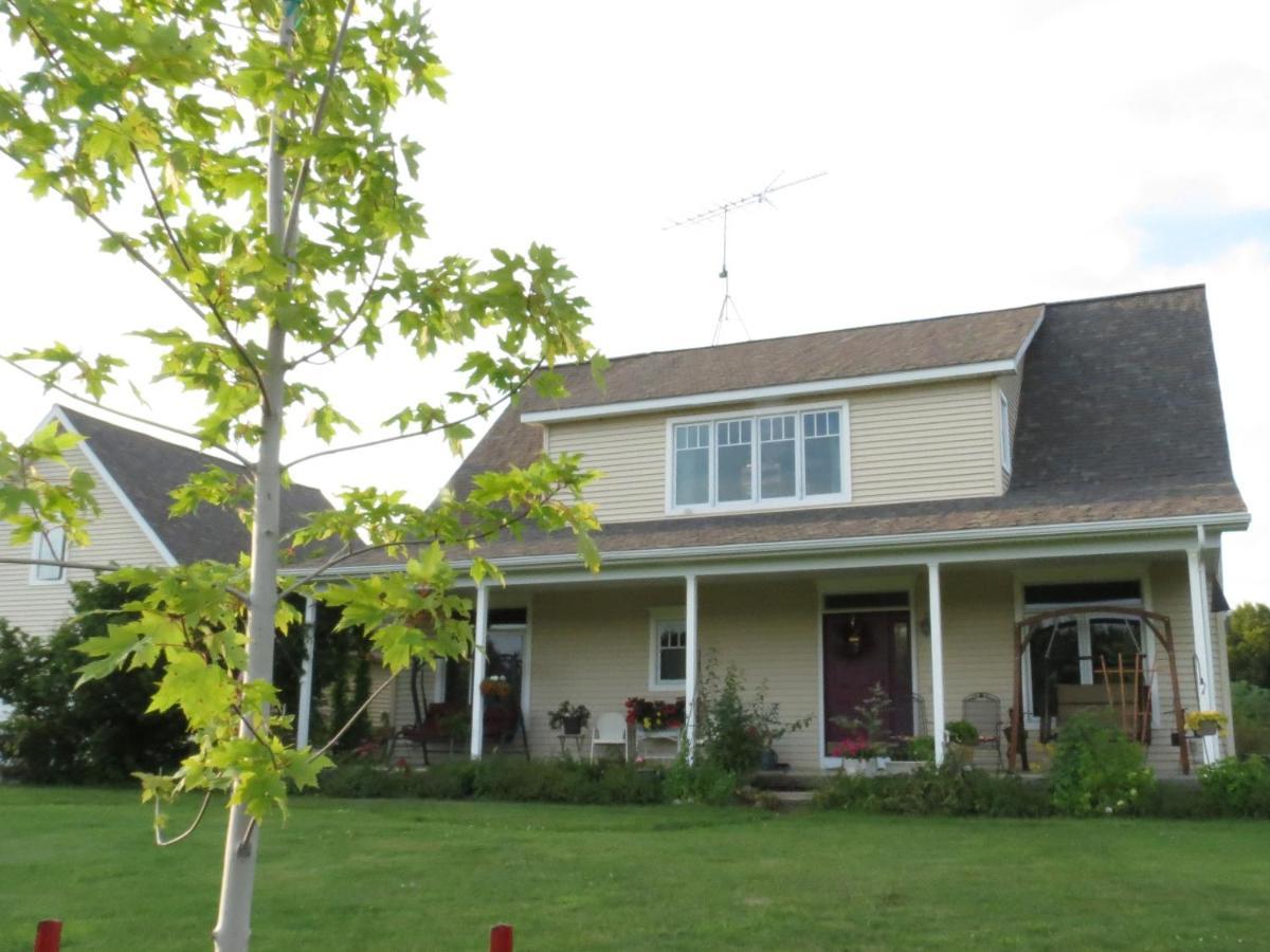 Sweetfern Inn (Adults Only) Clare Екстер'єр фото